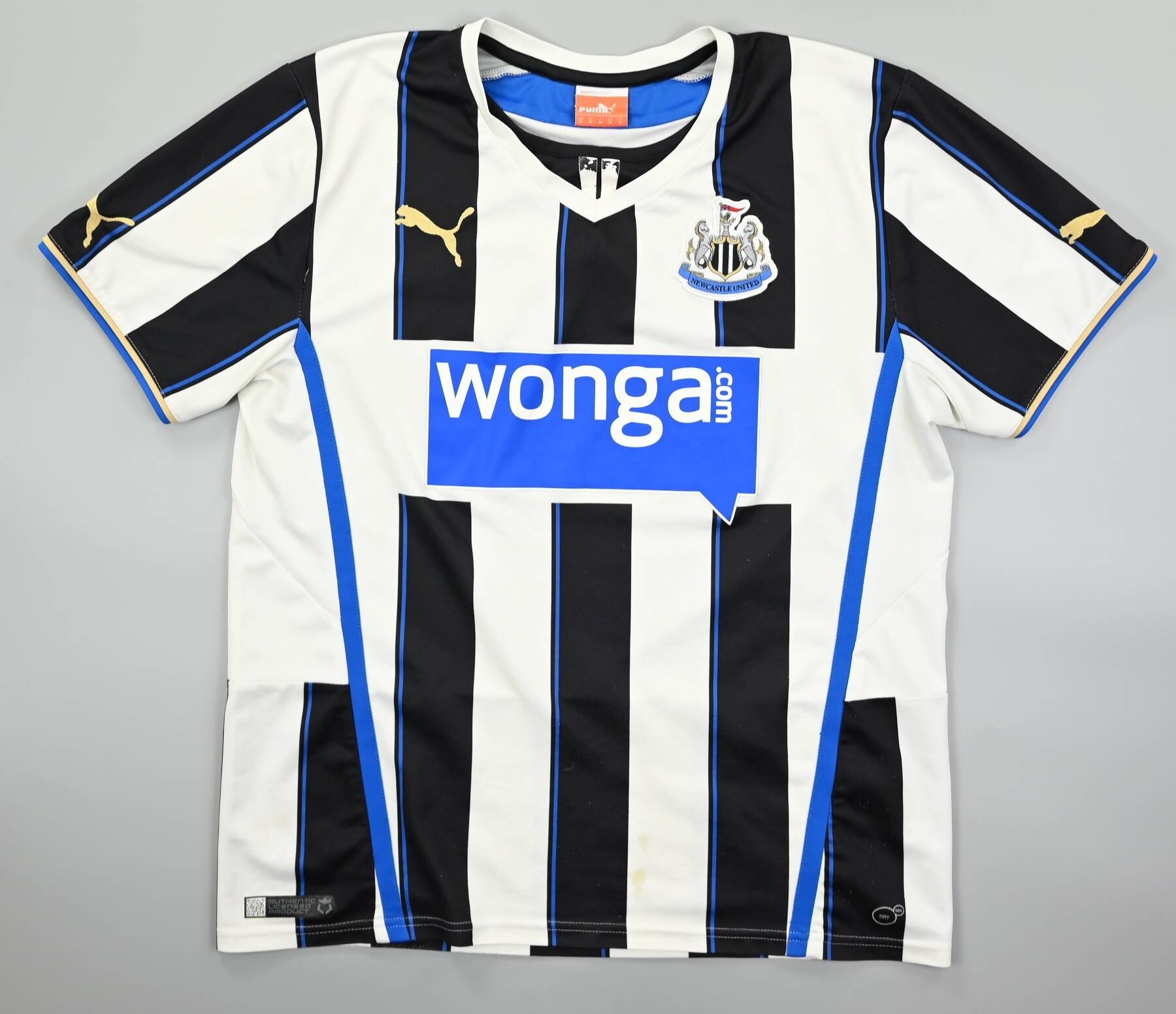 Newcastle United Shirt M Football Soccer Premier League