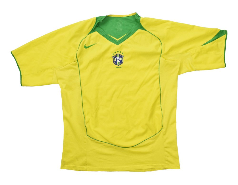 2004-06 Brazil Shirt M Football   Soccer \ International Teams \ North 