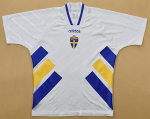 Vintage Umbro Sweden #10 Ibrahimovic 2006 Away Soccer Jersey (L