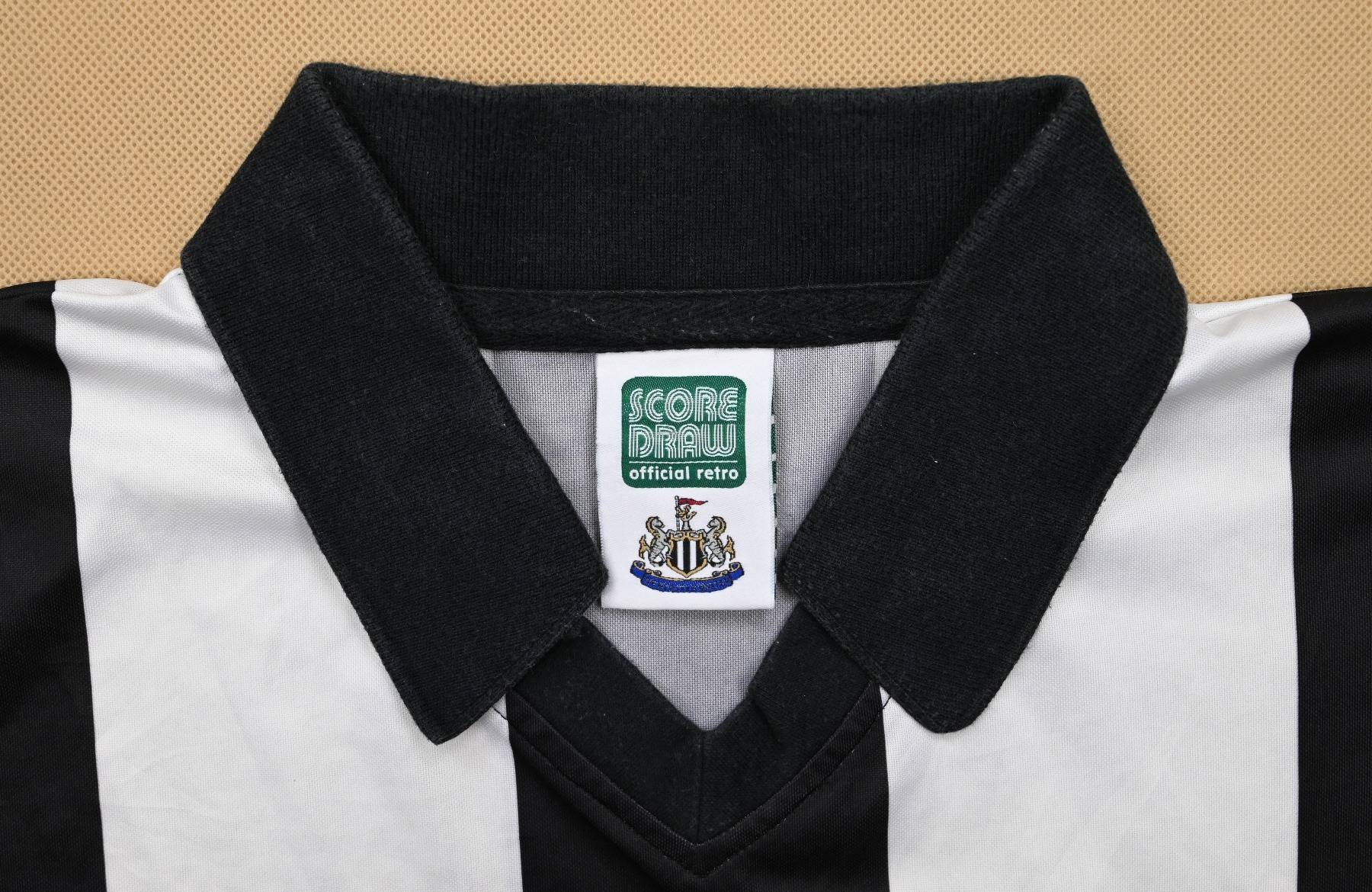 1980-83 Newcastle United Replica Shirt L Football   Soccer \ Premier 