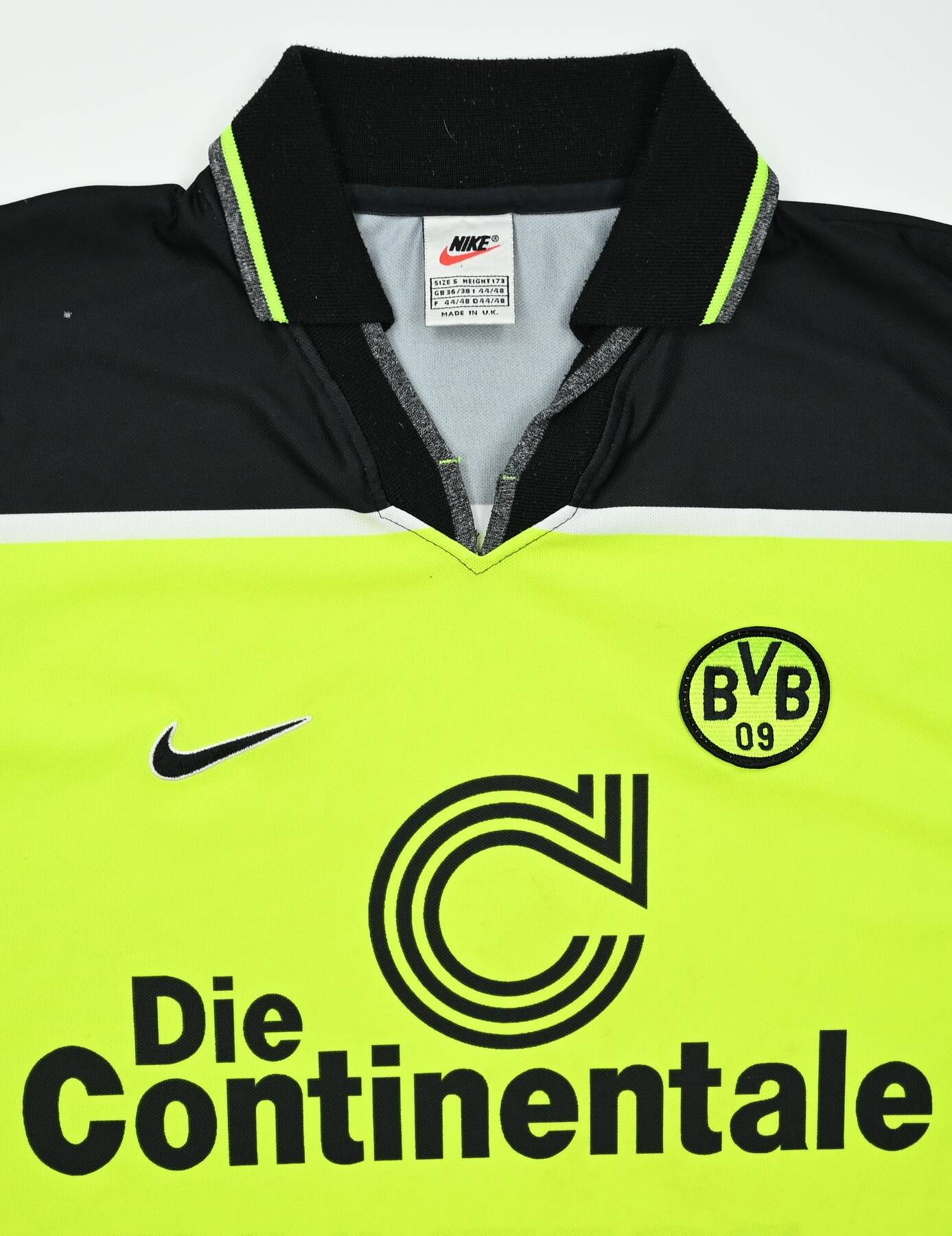 199798 BORUSSIA DORTMUND SHIRT S Football / Soccer \ German Clubs