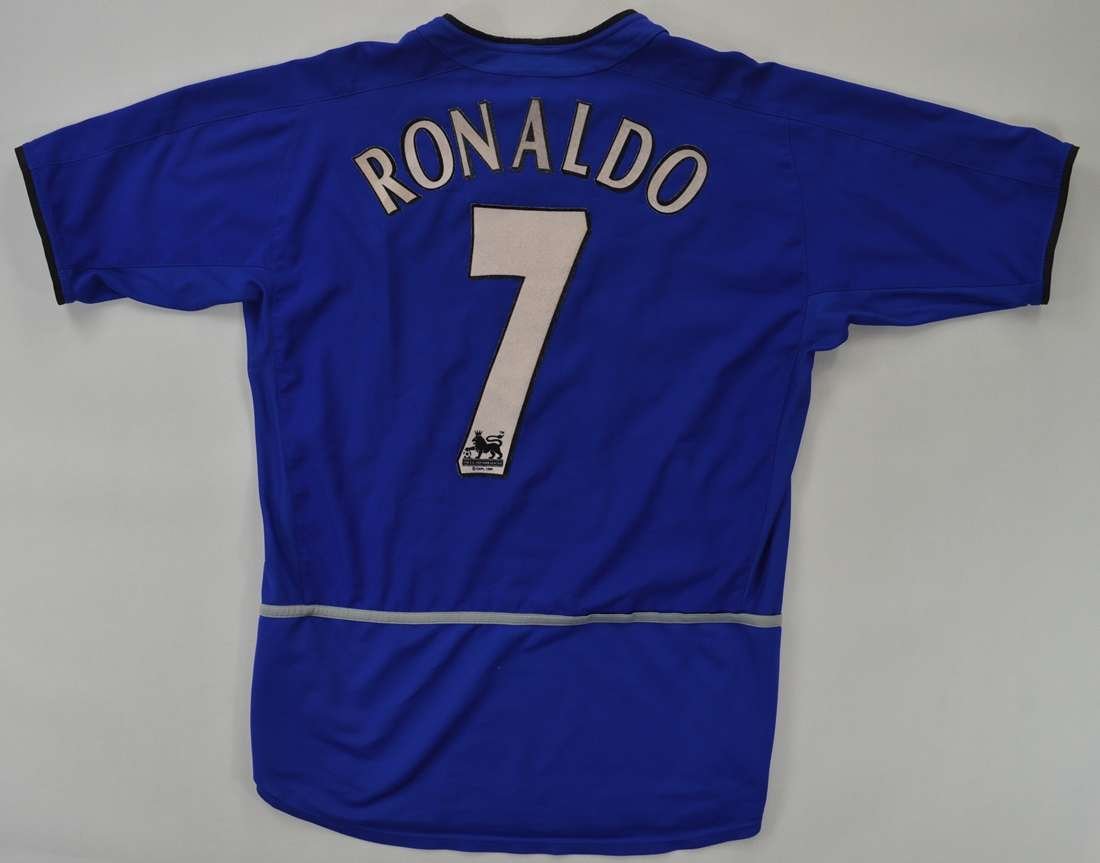 25.00 - Long Sleeves RONALDO Manchester United Jersey 02/04 history retro  Football kits 2002 2004 Custom Name Soccer sport shirt 