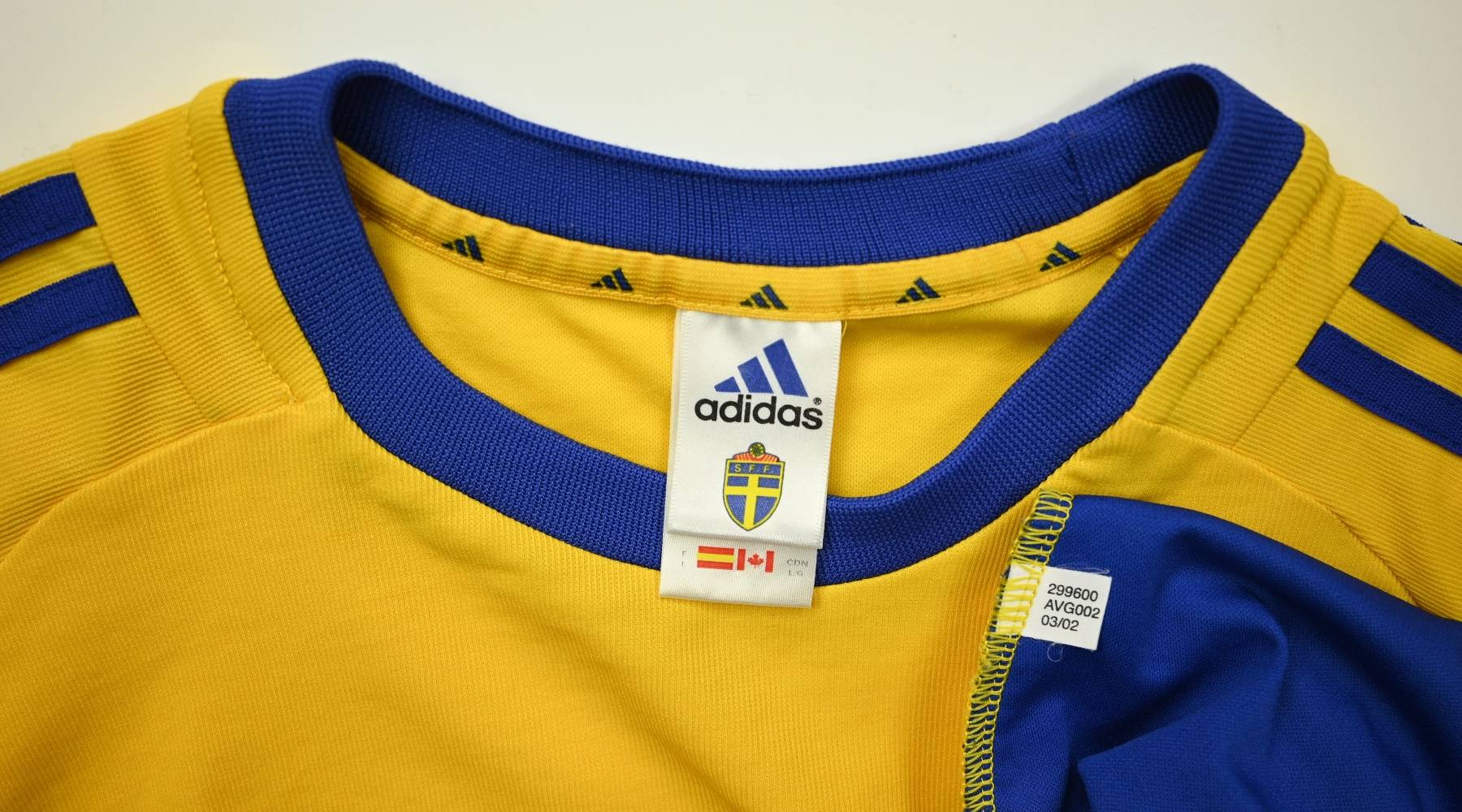 2002/03 Sweden Home Shirt (L) 8.5/10 – Greatest Kits