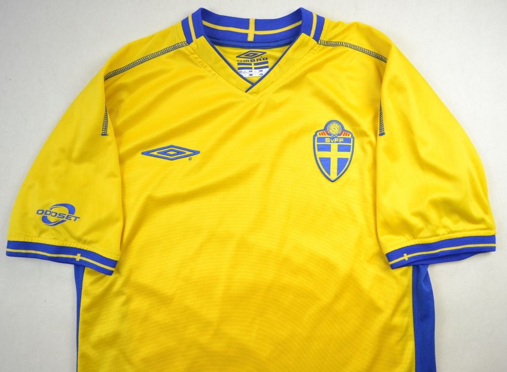 2003-04 SWEDEN SHIRT S Football / Soccer \ International Teams \ Europe ...