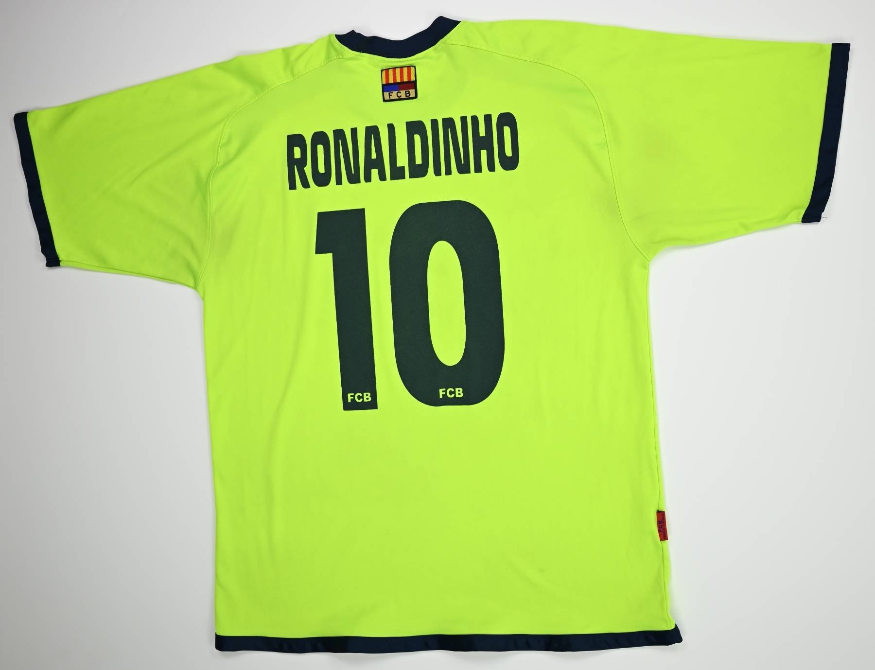 2005-06 FC BARCELONA *RONALDINHO* SHIRT XL Football / Soccer \ European ...