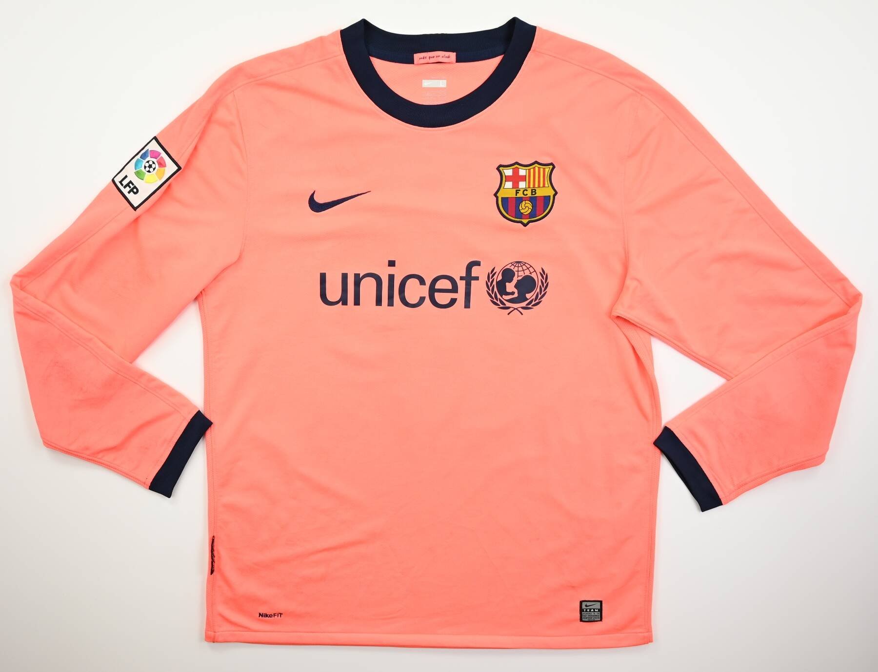 Lionel messi hotsell long sleeve jersey