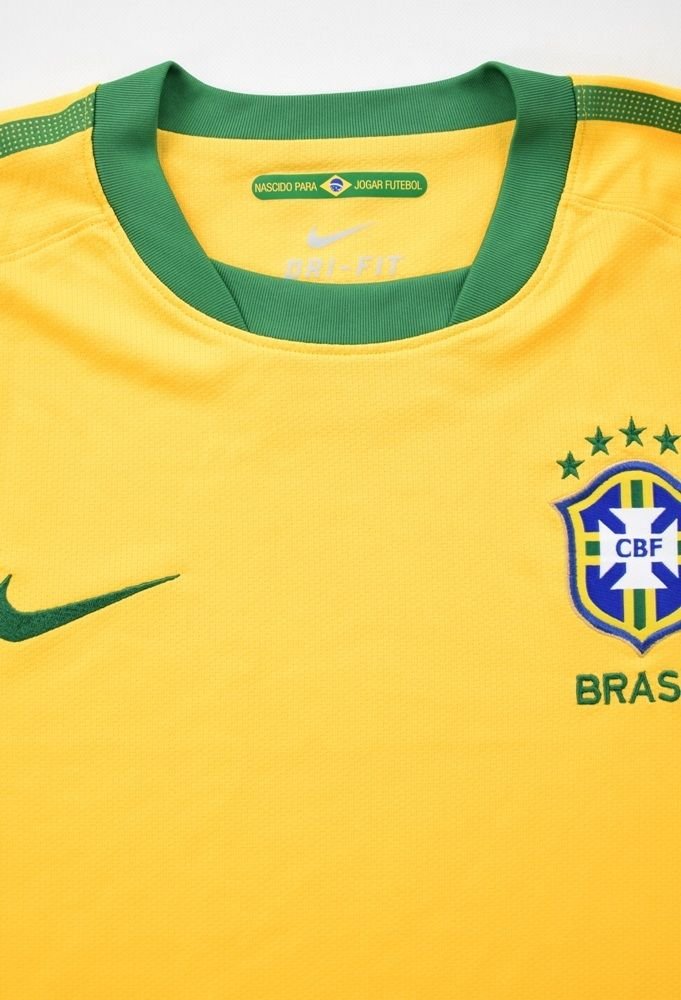 2010-11 BRAZIL SHIRT L Football / Soccer \ International Teams \ North ...