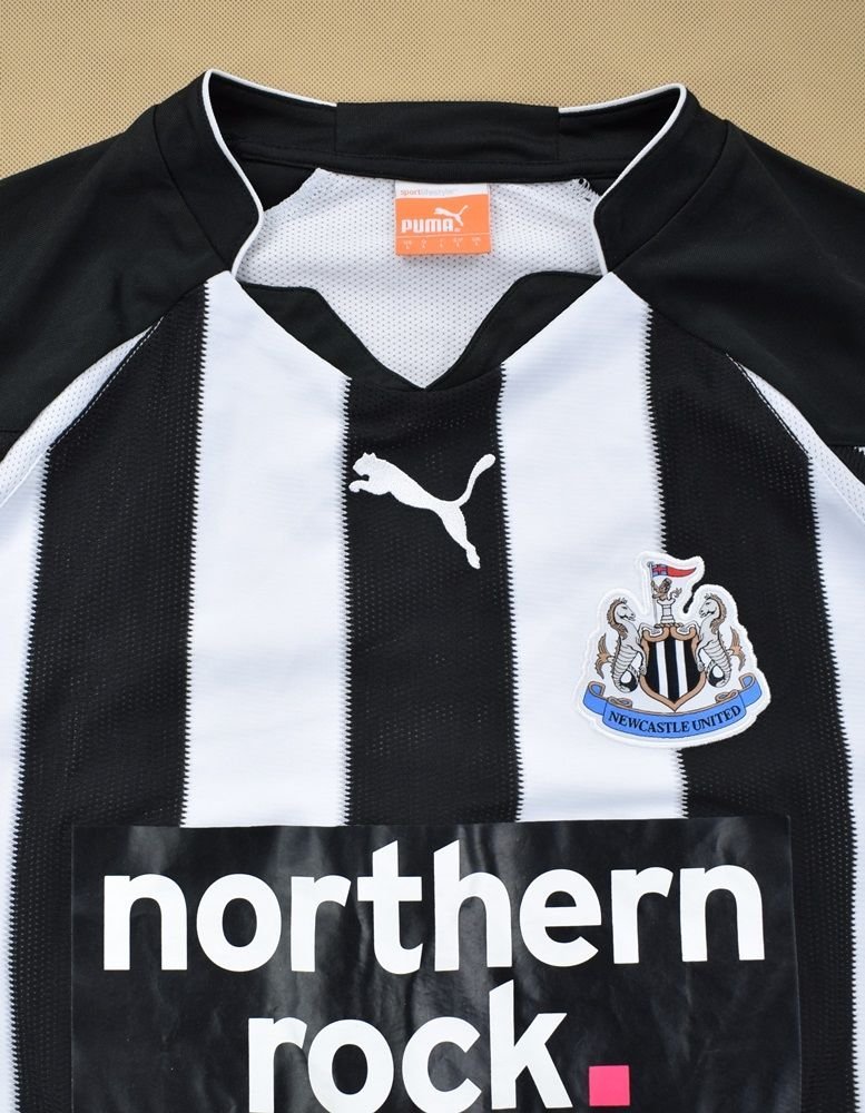 2010-11 NEWCASTLE UNITED SHIRT L Football / Soccer \ Premier League ...