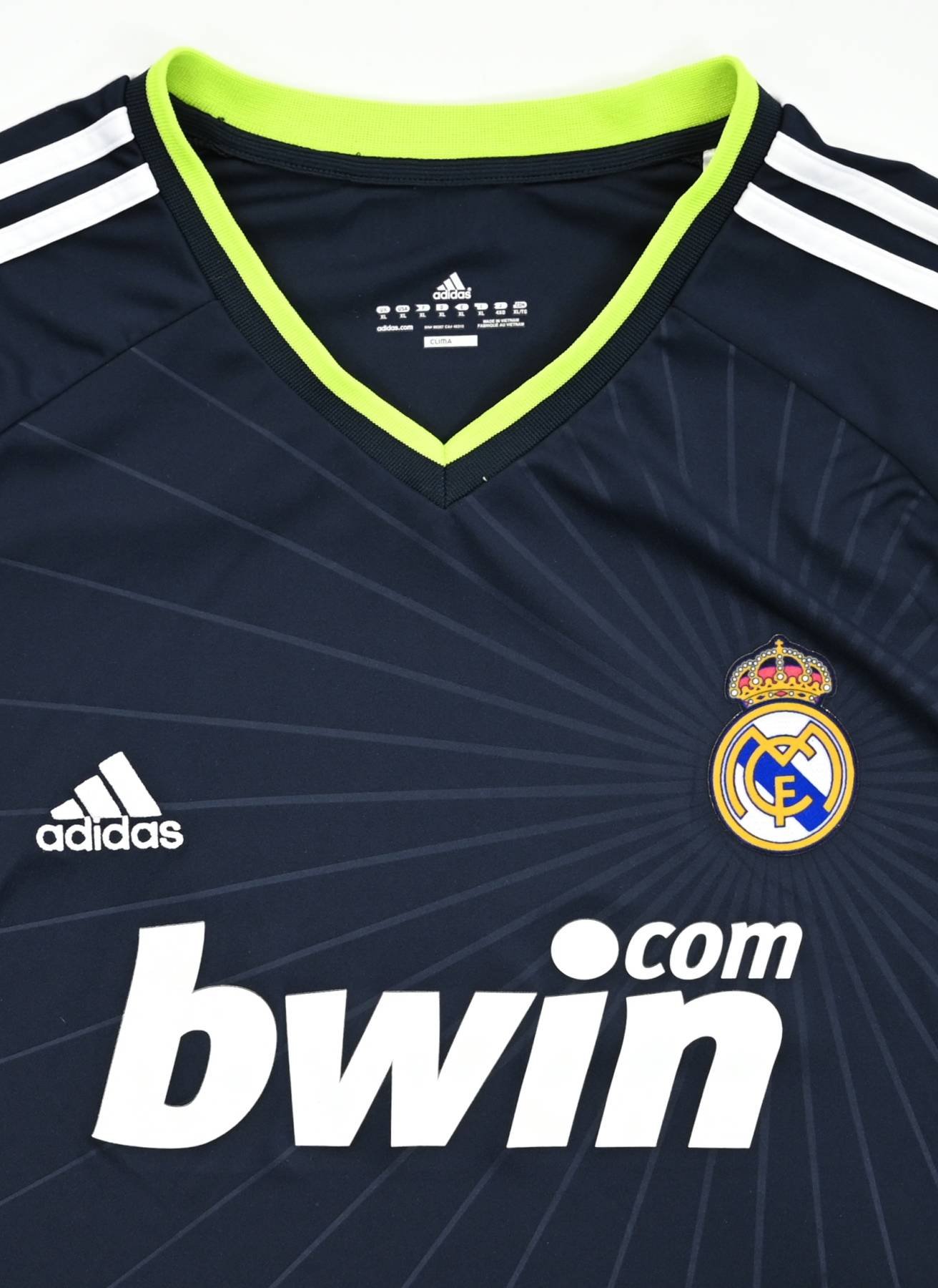 2010-11 REAL MADRID SHIRT XL Football / Soccer \ European Clubs ...