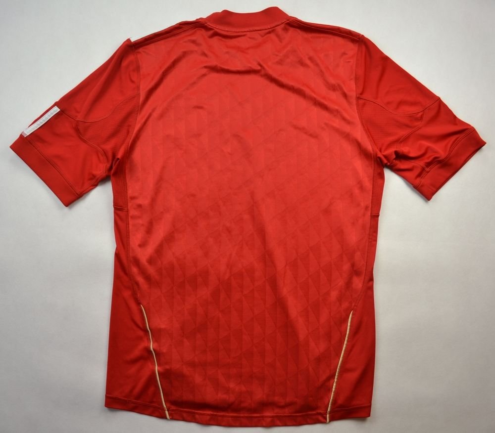 2010-12 LIVERPOOL SHIRT S Football / Soccer \ Premier League ...