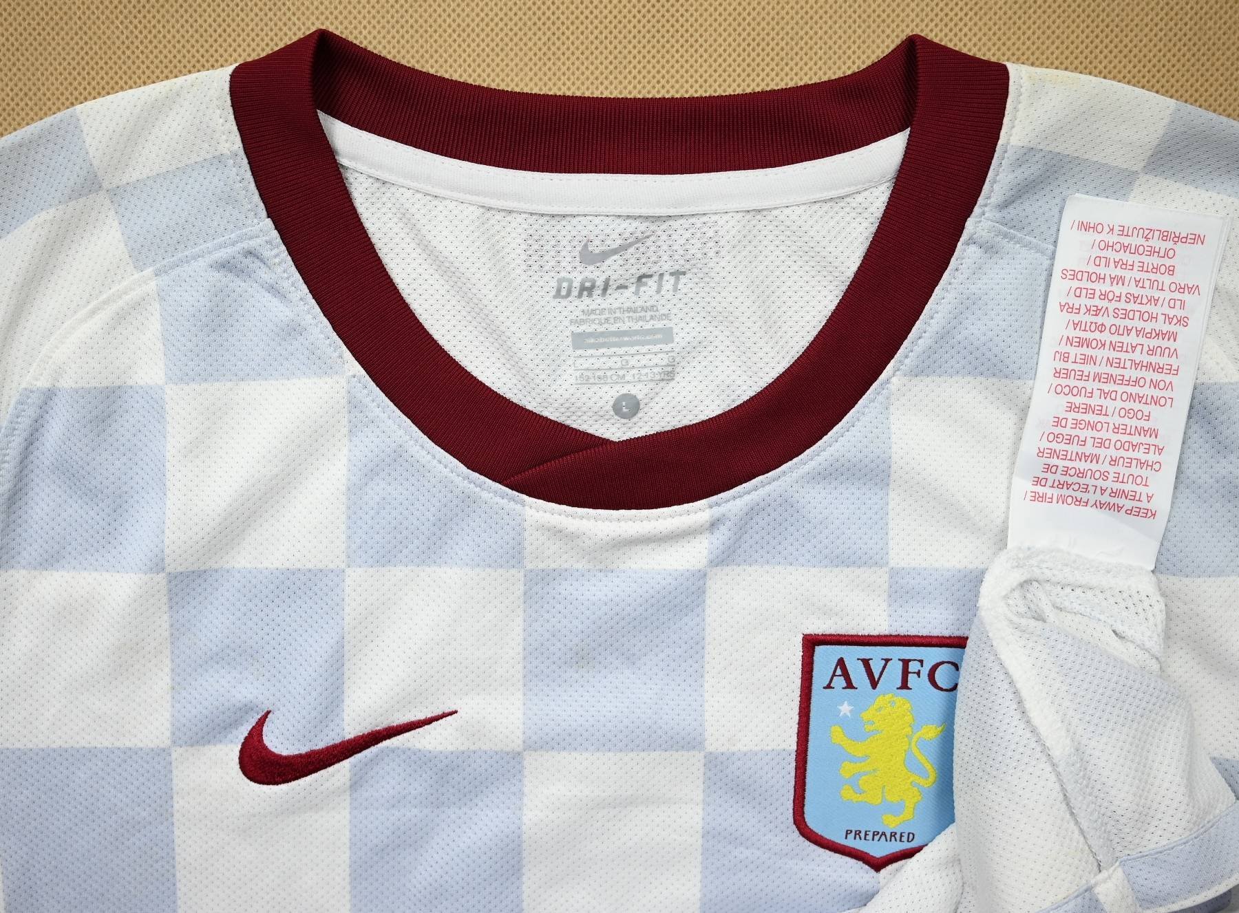 2011-12 ASTON VILLA *BENT* SHIRT L. BOYS Football / Soccer \ Premier ...