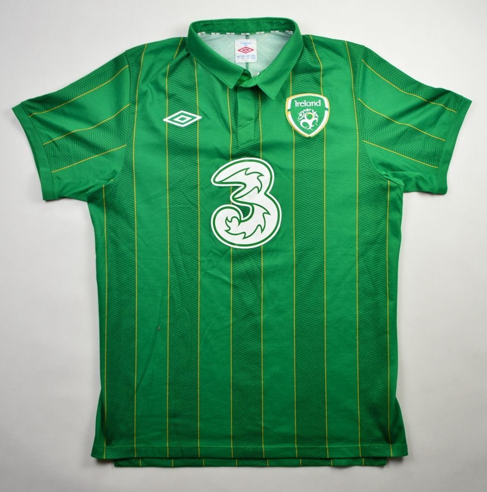 2011-12 IRELAND SHIRT SIZE 40 Football / Soccer \ International Teams ...