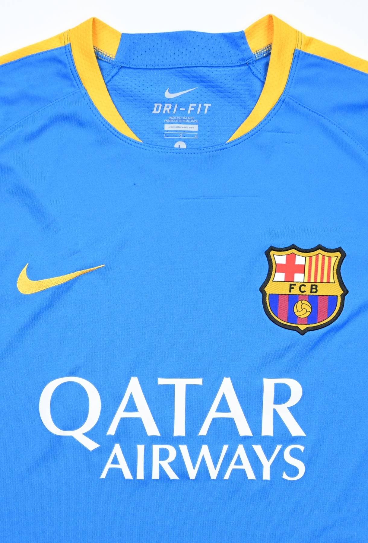 2015-16 FC BARCELONA SHIRT L Football / Soccer \ Spanish Clubs \ FC ...