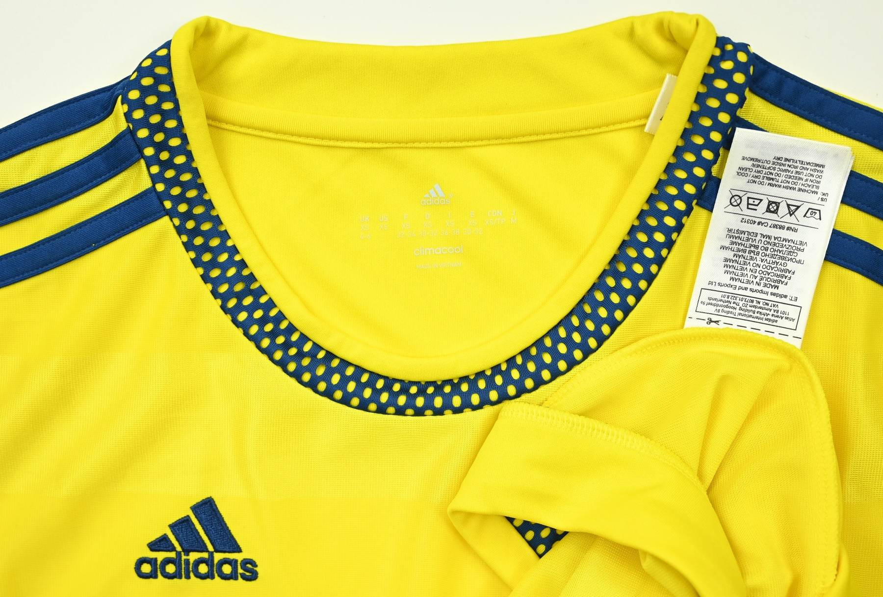 2015 SWEDEN WOMAN SHIRT XS Football / Soccer \ International Teams
