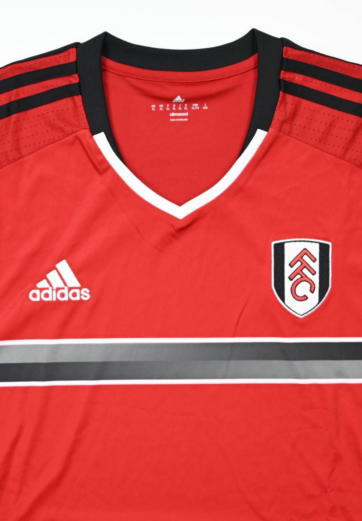 201617 FULHAM SHIRT XL Football / Soccer \ Premier League \ Fulham