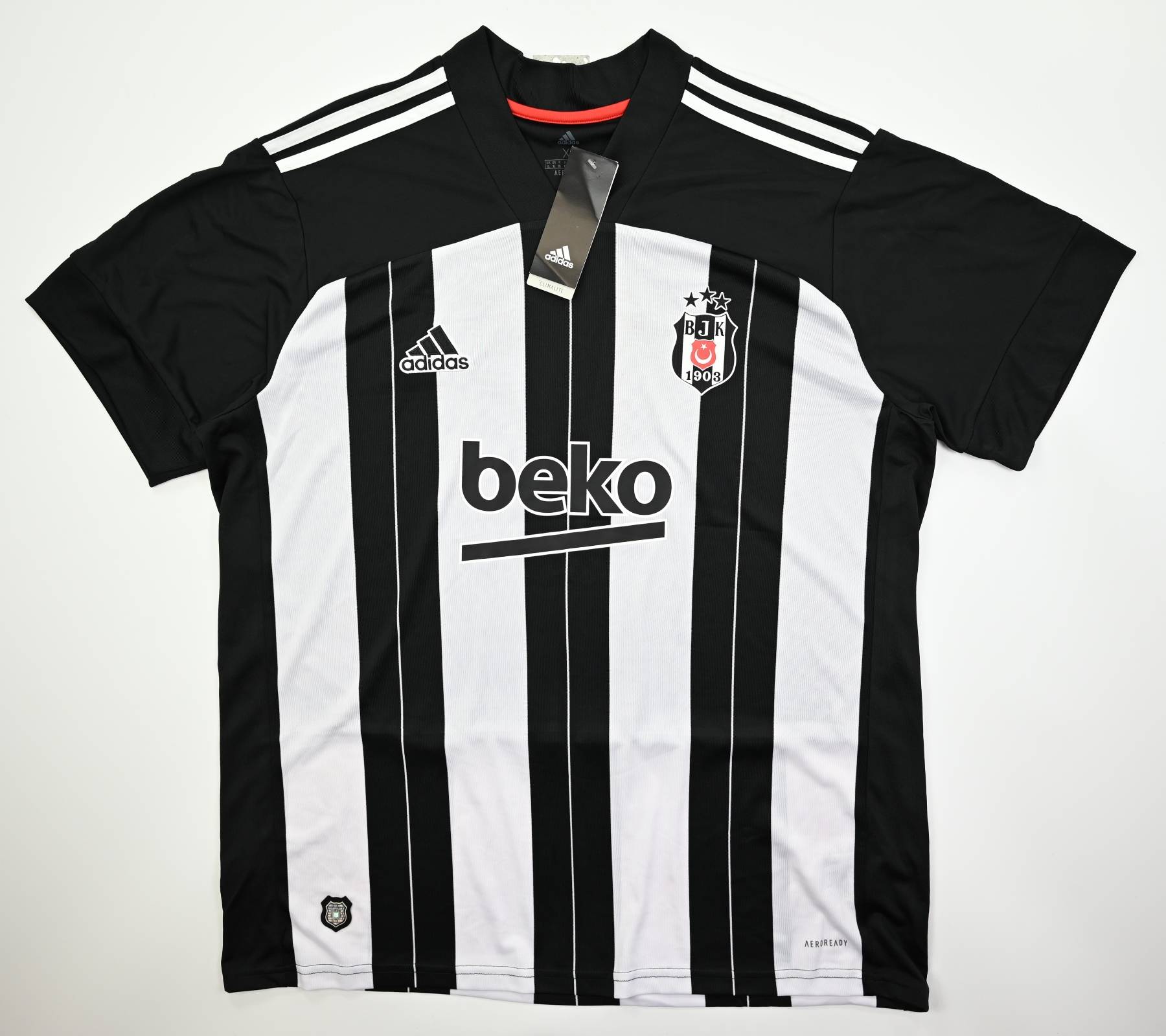 BESIKTAS 2011/12 AWAY (XL,L) BLACK/WHITE ADIDAS TURKEY SHORT SLEEVE SOCCER  SHIRT