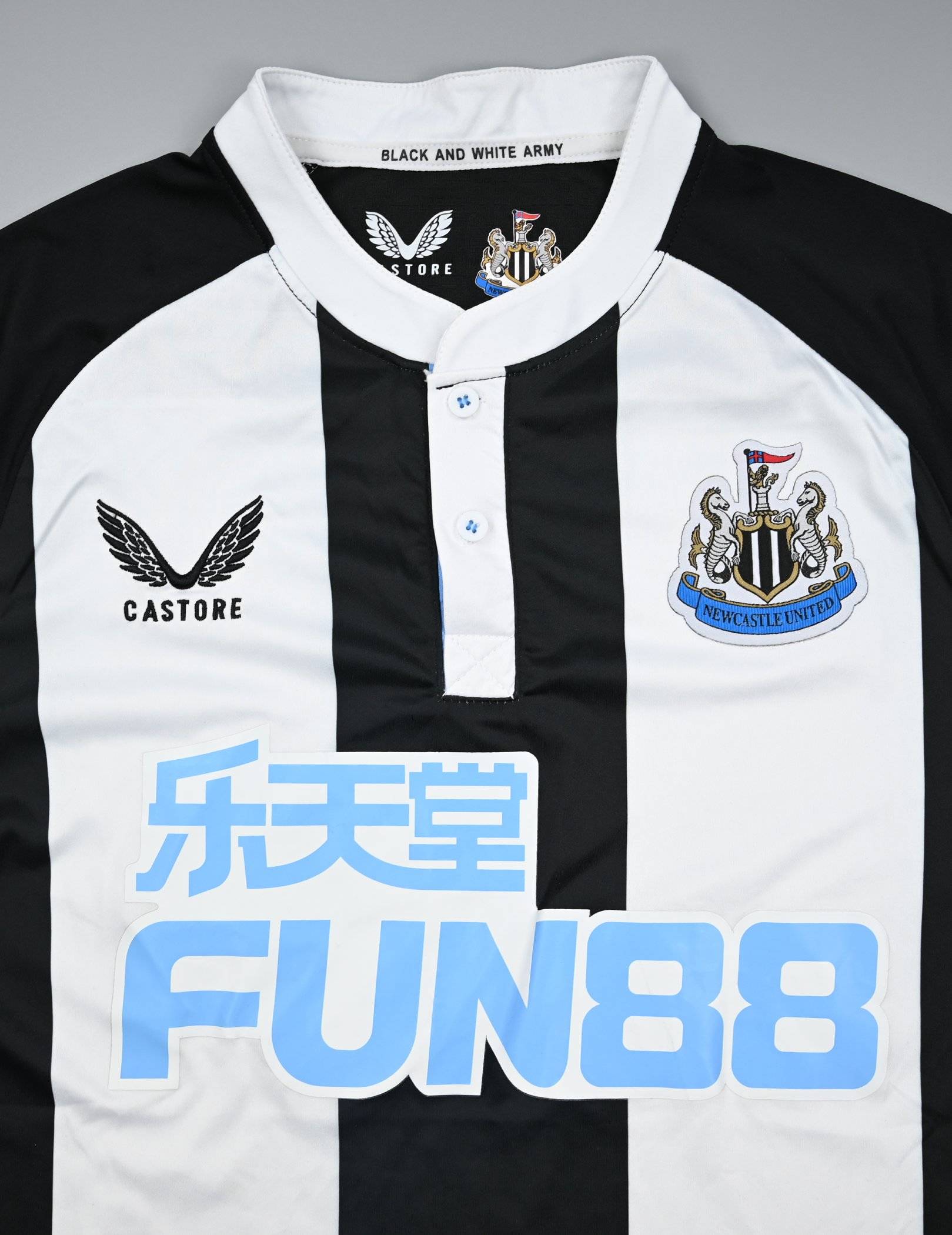 Newcastle United 2021/22 Castore Retro Kit - FOOTBALL FASHION