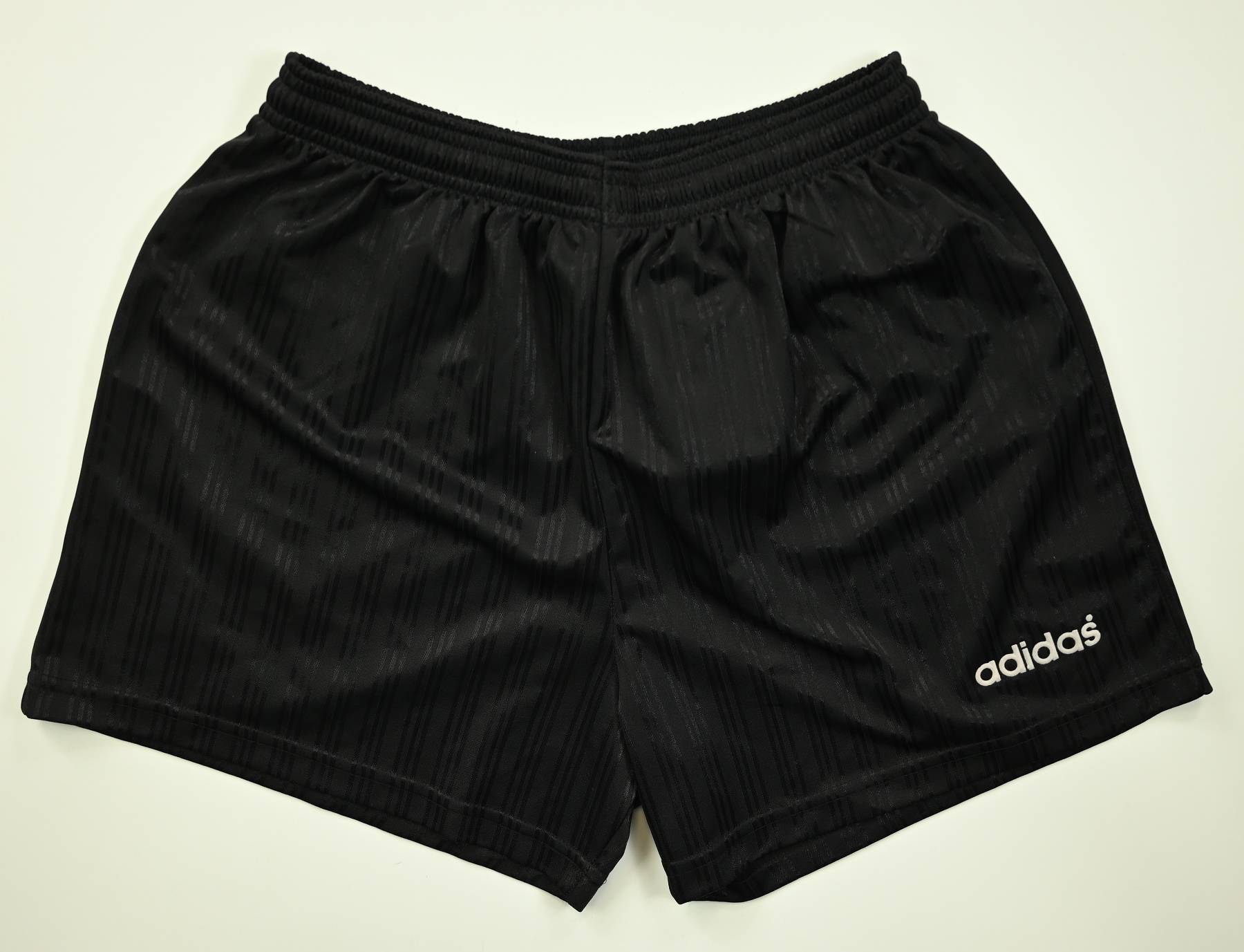 ADIDAS OLDSCHOOL SHORTS M Other \ Vintage | Classic-Shirts.com