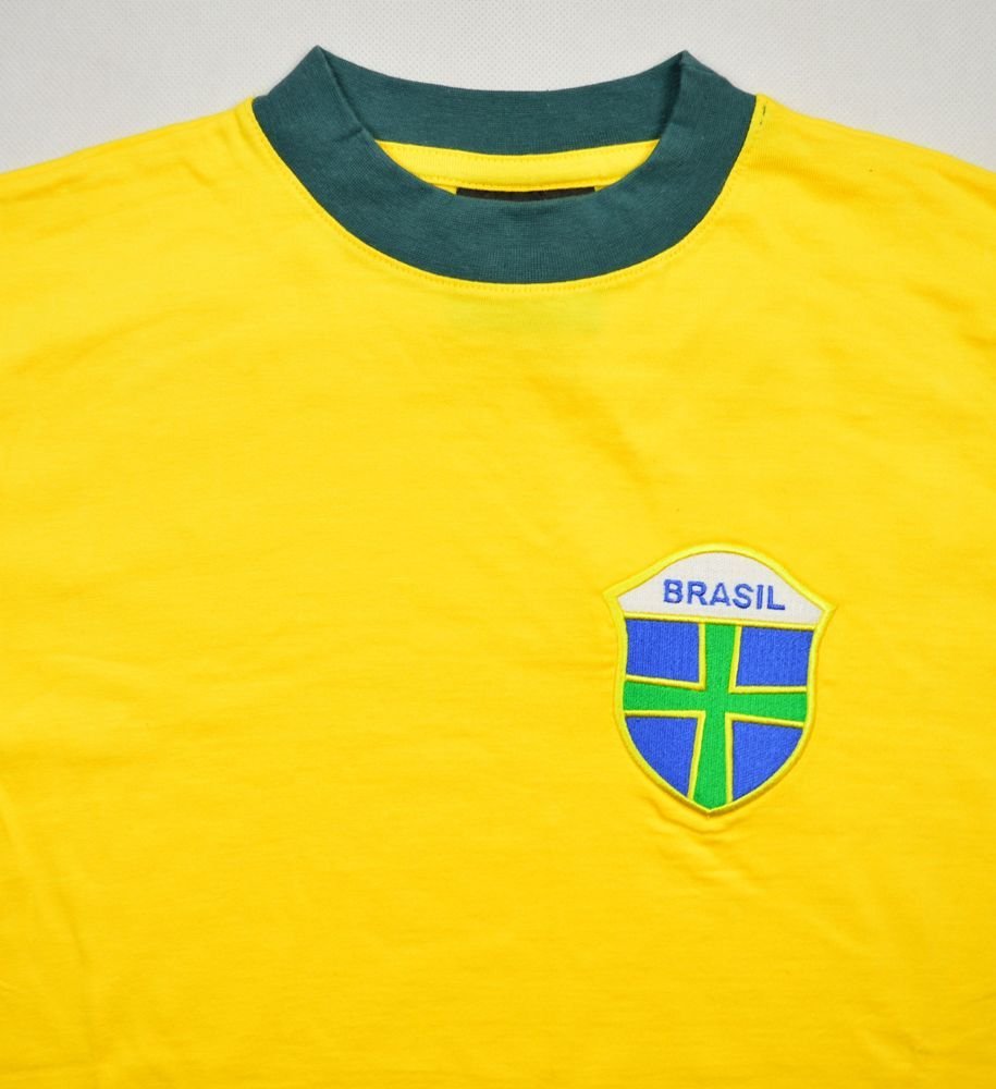 BRAZIL SHIRT M Football / Soccer \ International Teams \ North & South ...