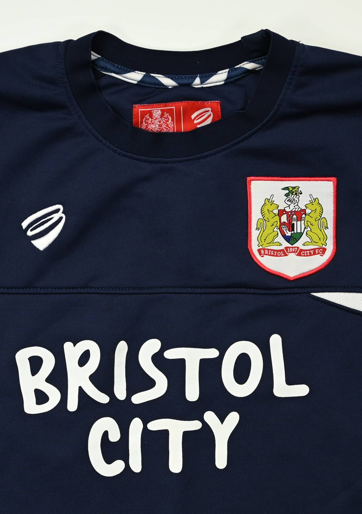 BRISTOL CITY TOP L Football / Soccer \ Championship \ Bristol City ...