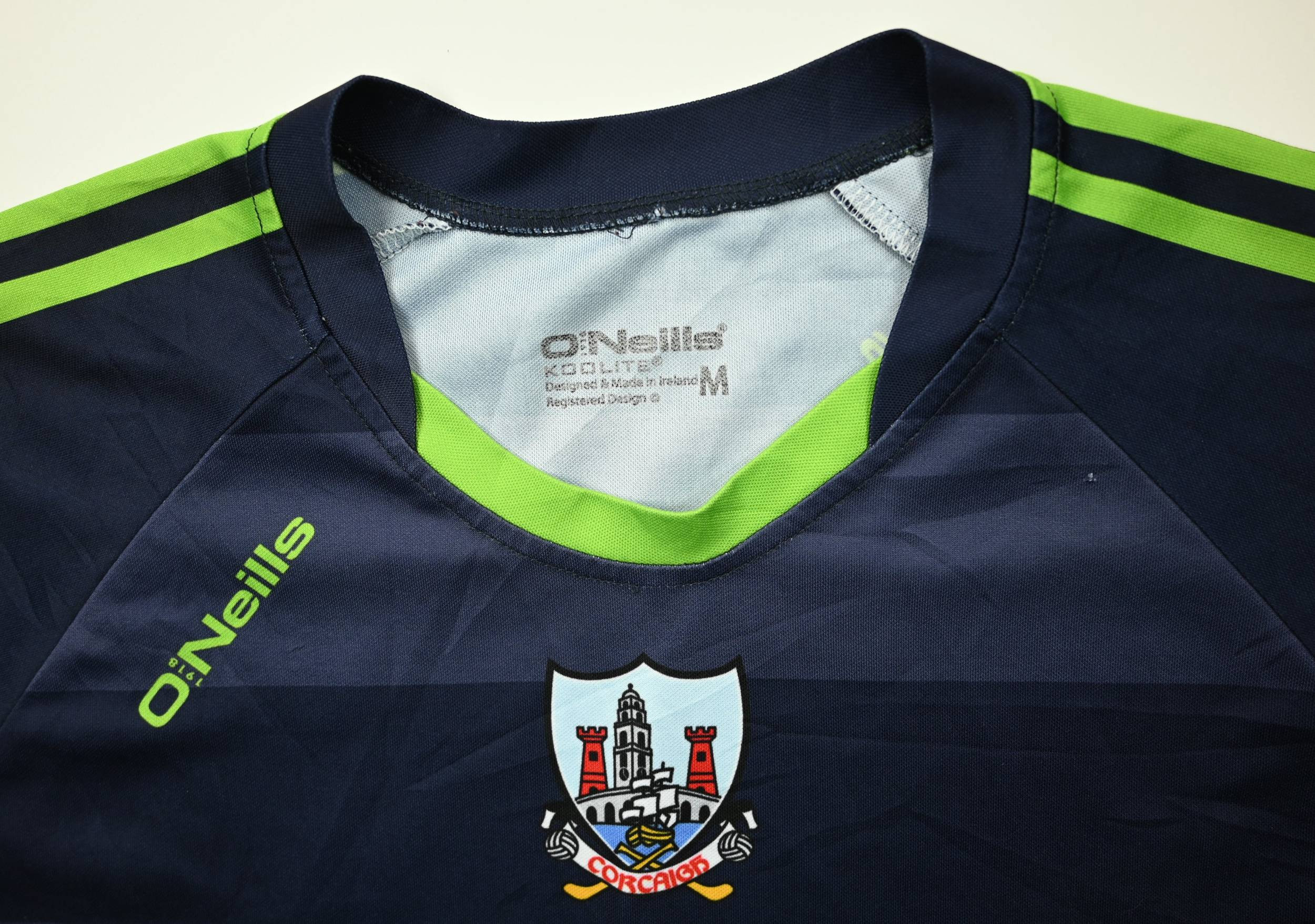 CORK GAA GAELIC SHIRT M Other \ Gaelic Sports