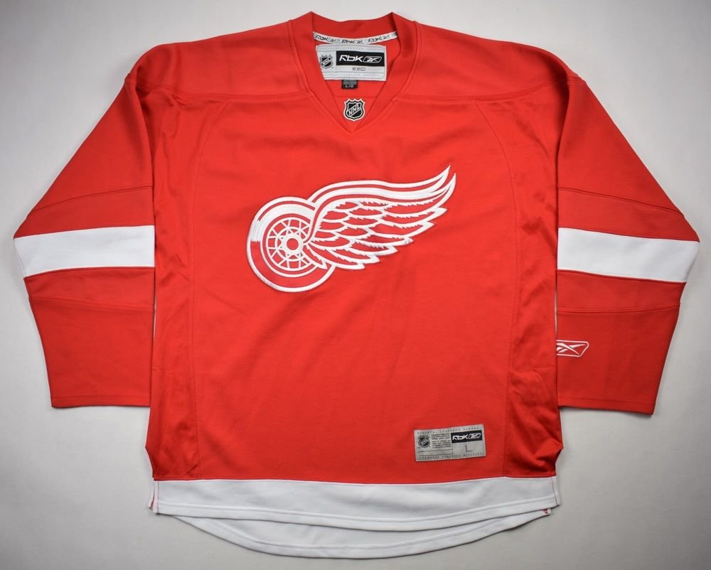 red wings hockey shirt