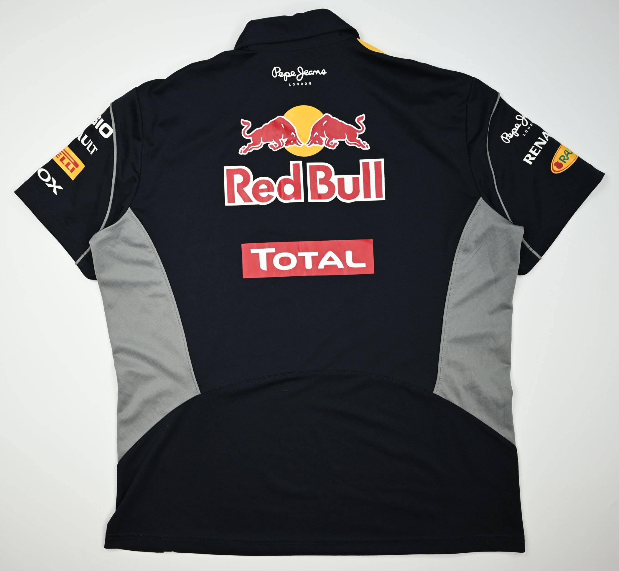 RED BULL F1 RACING SHIRT XXL Other \ Other Sports | Classic-Shirts.com