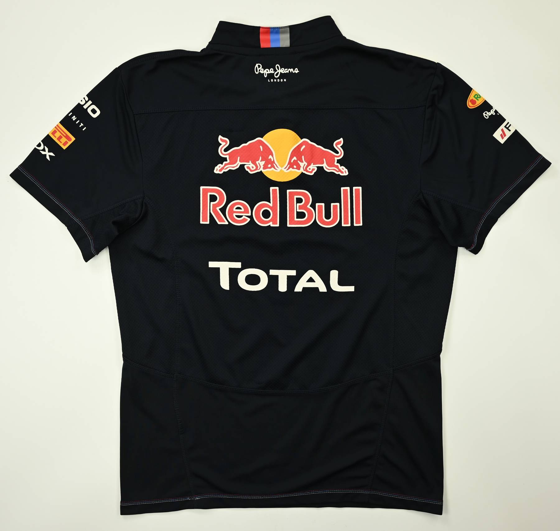 RED BULL RACING F1 SHIRT L Other \ Other Sports | Classic-Shirts.com