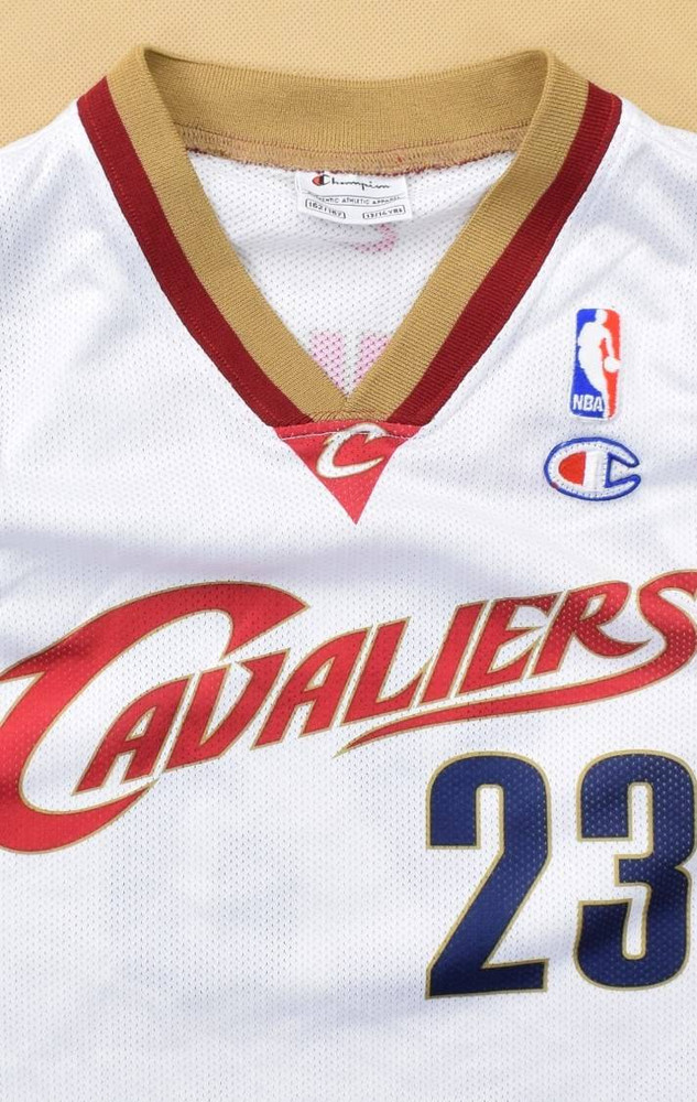 CLEVELAND CAVALIERS *JAMES* NBA SHIRT XL. BOYS 13-14Y