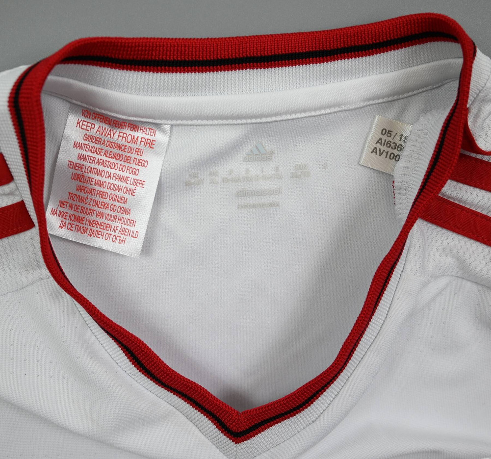 2015-16 MANCHESTER UNITED SHIRT XL. BOYS