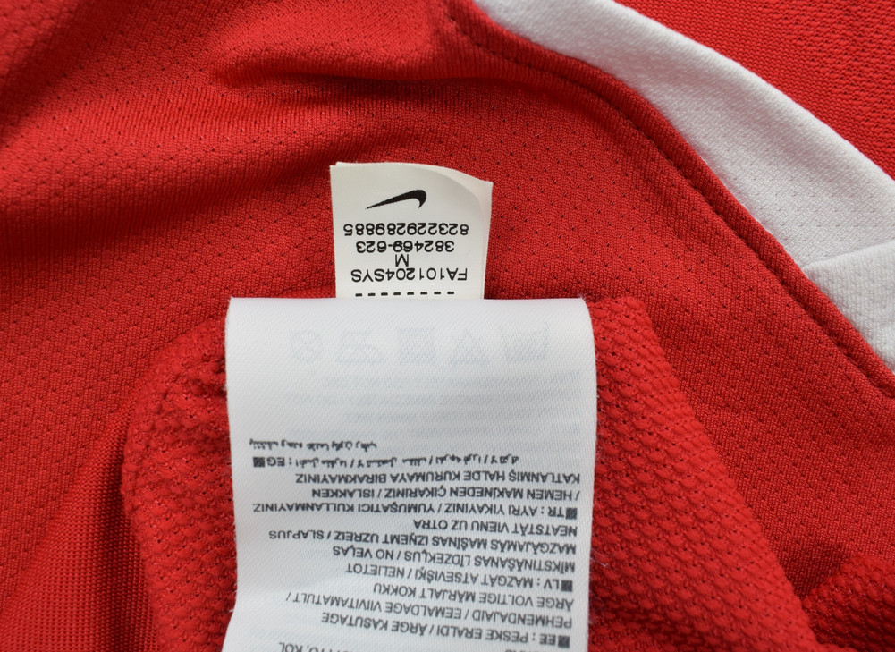 2002-04 MANCHESTER UNITED SHIRT L