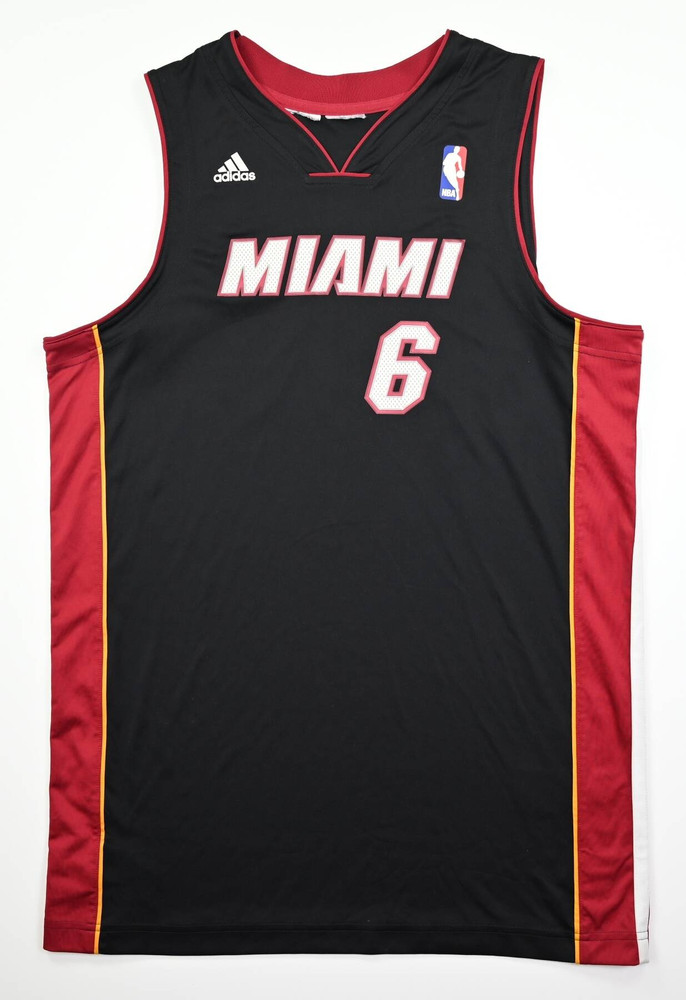 MIAMI HEAT NBA *JAMES* SHIRT XXL. BOYS