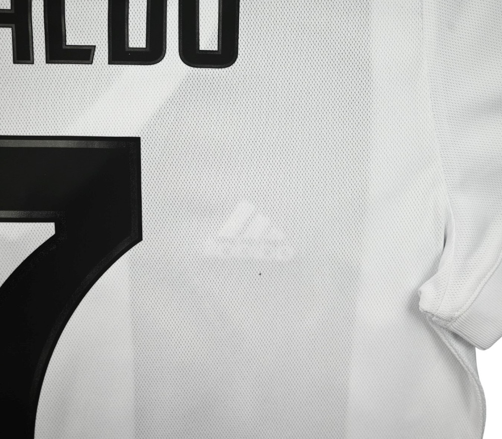 2018-19 JUVENTUS *RONALDO* SHIRT WOMENS L