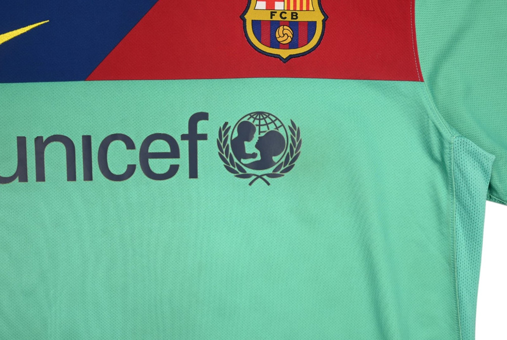 2010-12 FC BARCELONA *MESSI* SHIRT XL
