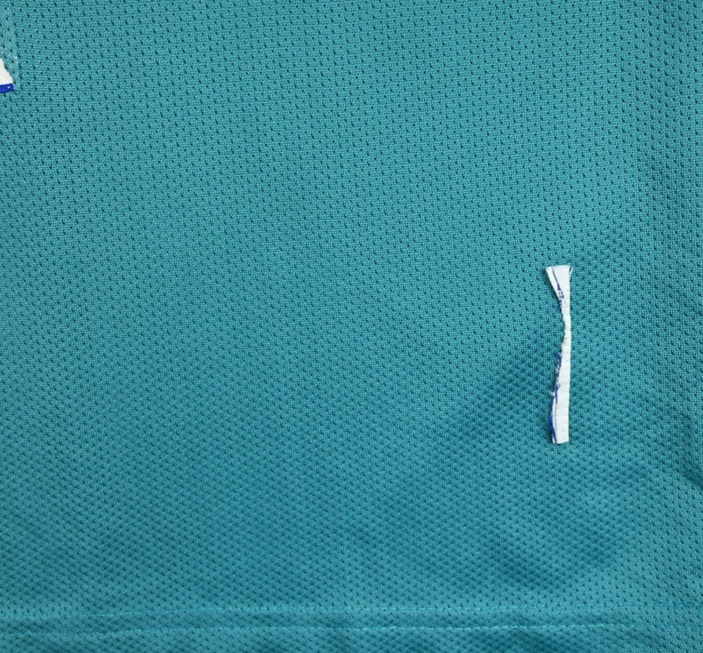 CHARLOTTE HORNETS *BOGUES* NBA SHIRT S. BOYS