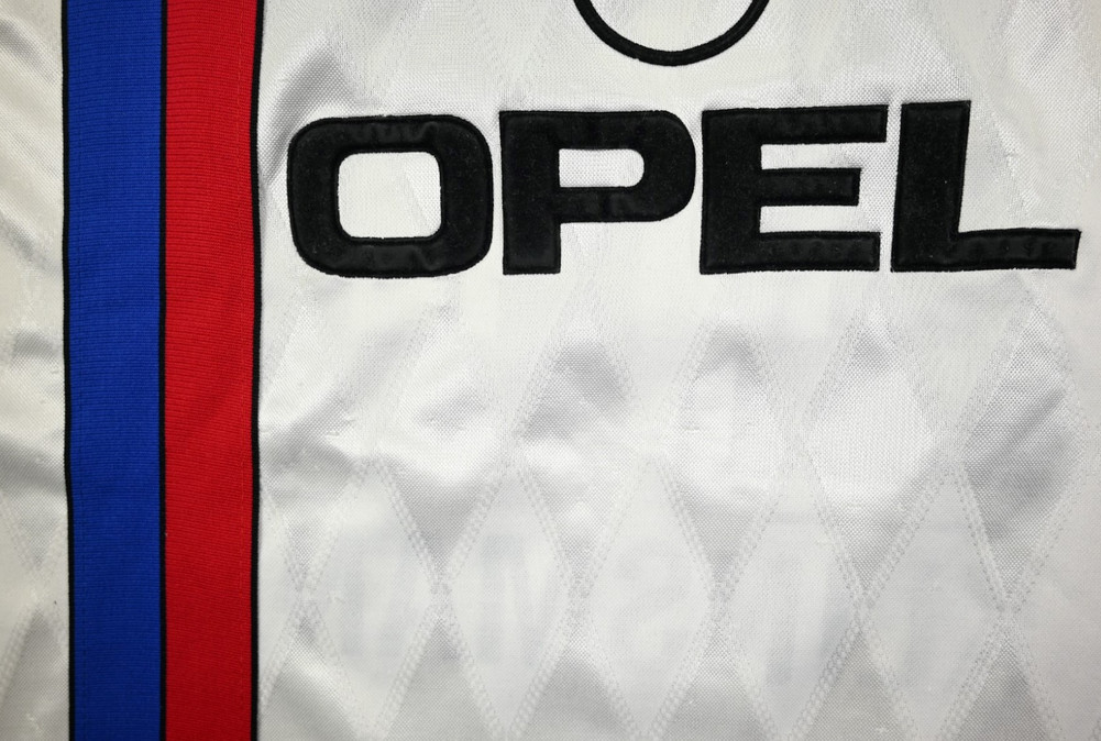 1996-98 BAYERN MUNCHEN *KLINSMANN* SHIRT XL. BOYS