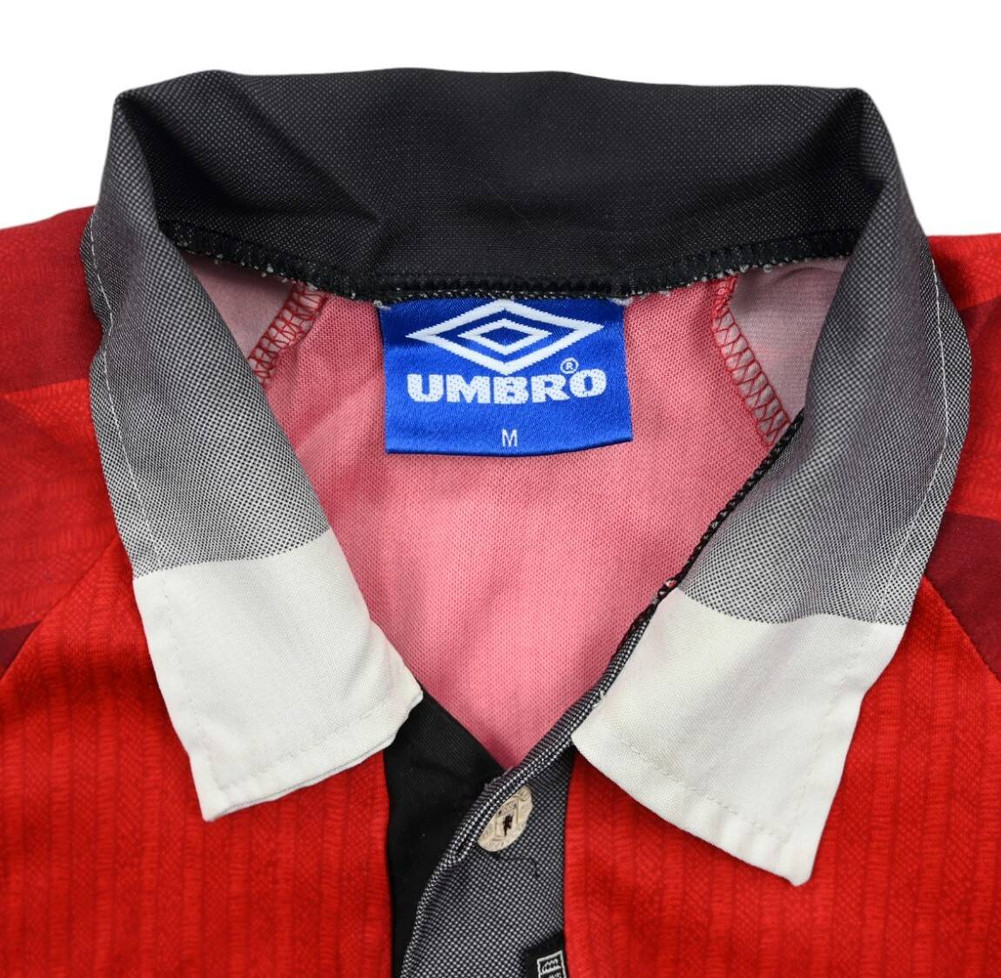 1996-98 MANCHESTER UNITED *CANTONA* SHIRT M