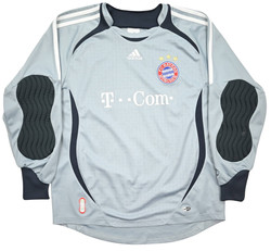 2010-11 BAYERN MUNCHEN LONGSLEEVE XL. BOYS 