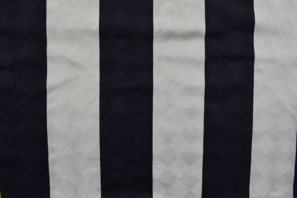 1988-90 NEWCASTLE UNITED SHIRT S