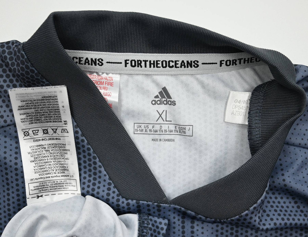 2018-19 BAYERN MUNCHEN SHIRT XL. BOYS