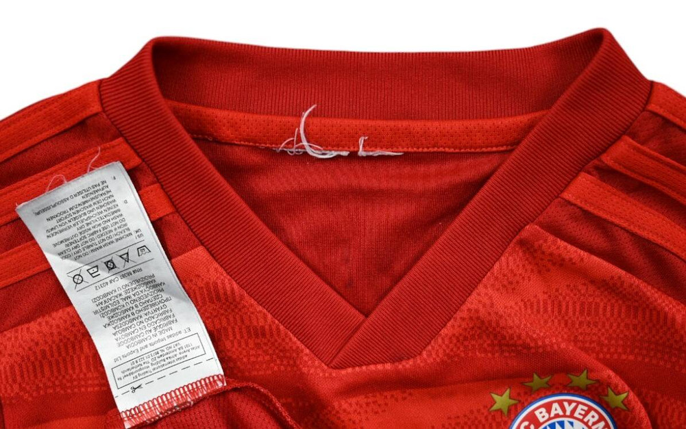 2019-20 BAYERN MUNCHEN KOSZULKA XS. BOYS