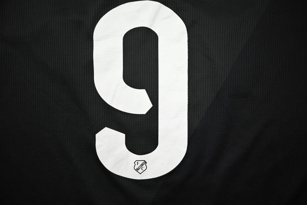2018-19 FC UTRECHT #9 SHIRT M