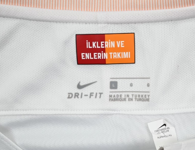 2017-18 GALATASARAY SHIRT WOMENS L