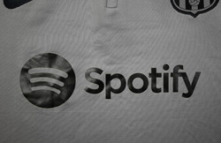 2022-23 BARCELONA BLUZA XL. BOYS