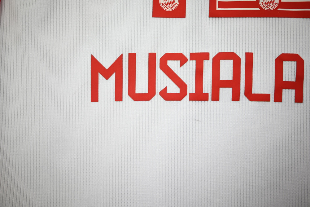 2023-24 BAYERN MUNCHEN *MUSIALA * SHIRT L. BOYS