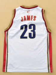 CLEVELAND CAVALIERS *JAMES* NBA SHIRT XL. BOYS 13-14Y