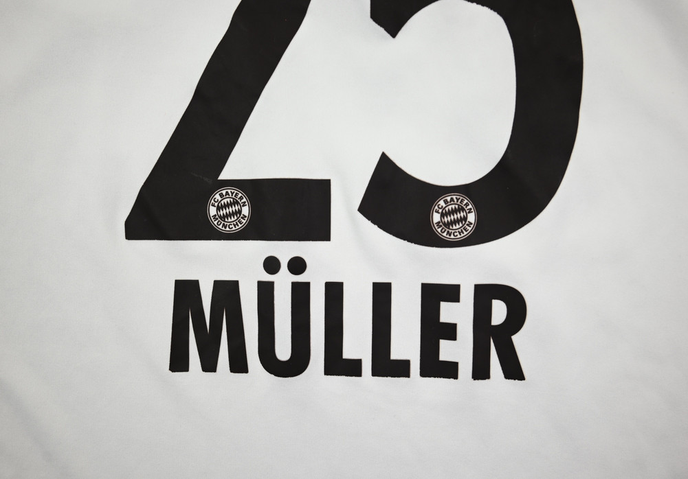 2013-14 BAYERN MUNCHEN *MULLER* KOSZULKA XL. BOYS