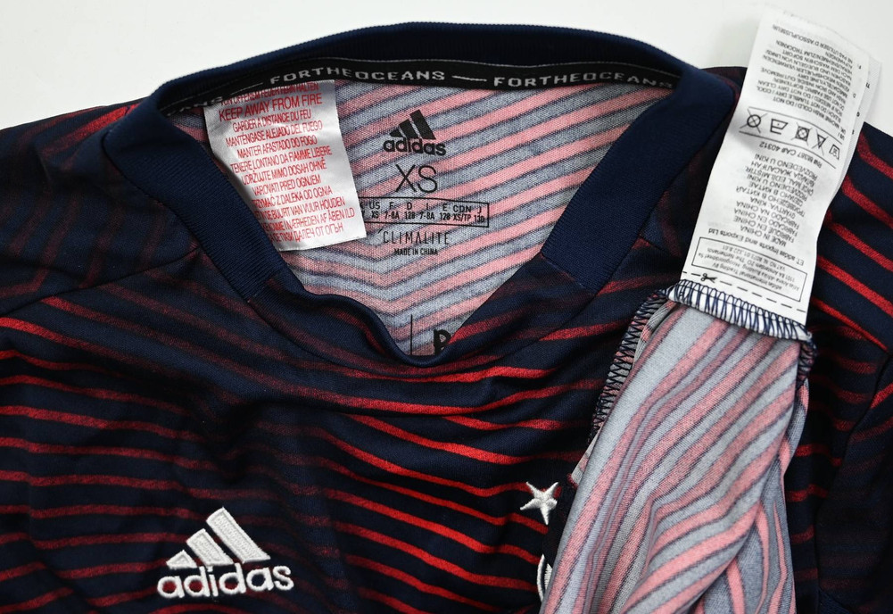 BAYERN MUNCHEN SHIRT XS. BOYS