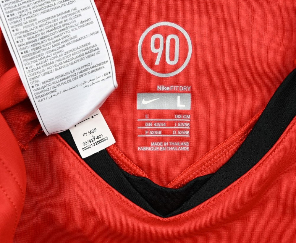 MANCHESTER UNITED SHIRT L