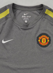 MANCHESTER UNITED SHIRT M